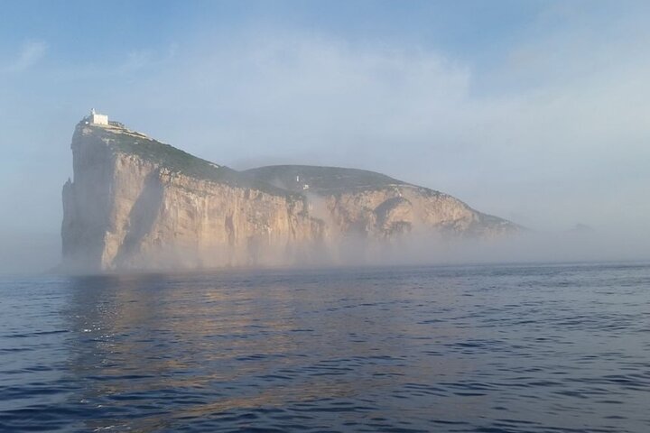Sailing tour with PAG (AUDIOGUIDE) and typical Sardinian cuisine