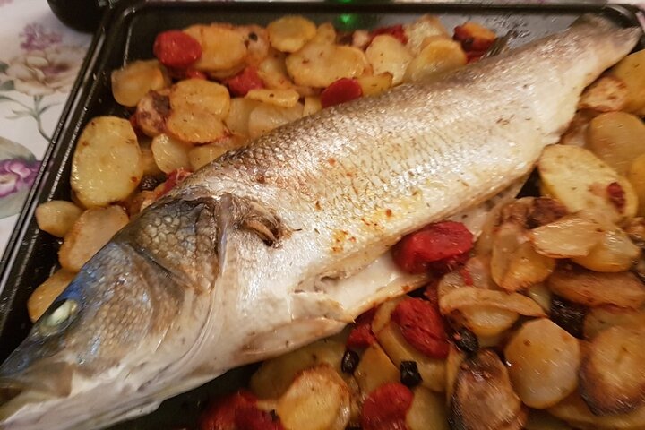 Sailing tour with PAG (AUDIOGUIDE) and typical Sardinian cuisine