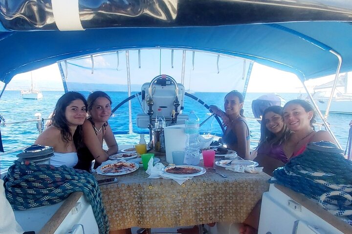 Sailing tour with PAG (AUDIOGUIDE) and typical Sardinian cuisine