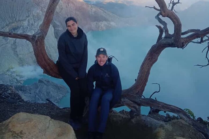 Overnight Mount Ijen Blue Fire Trek Tour From Bali (Private-All Inclusive)