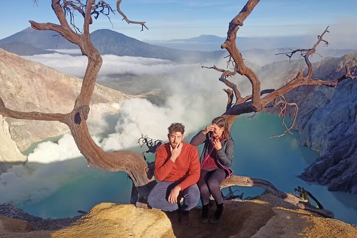 Overnight Mount Ijen Blue Fire Trek Tour From Bali (Private-All Inclusive)