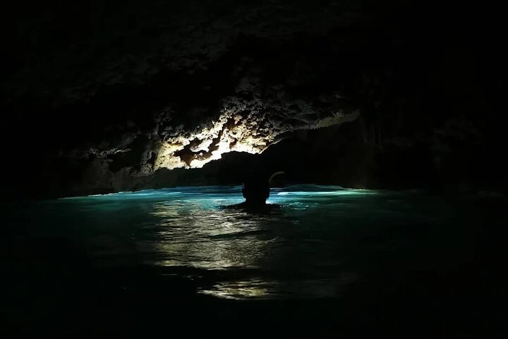 Bonaire CaveTour Climb, Snorkel & Explore the Hidden Gems