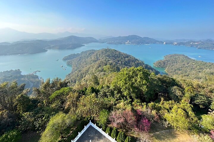 5-Day Best of Taiwan: Sun Moon Lake, Tainan, Kaohsiung, Hualien