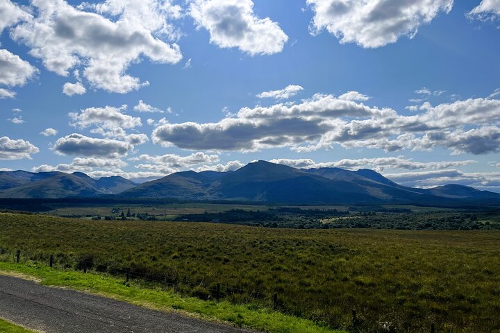 Edinburgh: Loch Ness, Glencoe and The Highlands