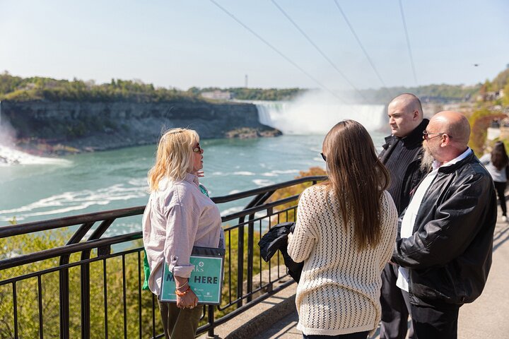 Niagara Falls Tour with Boat Ride & Journey Behind the Falls