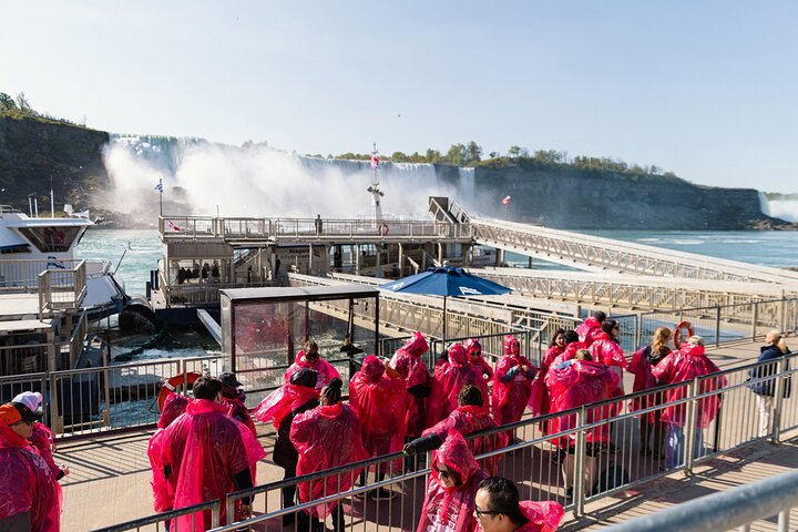 Niagara Falls Tour with Boat Ride & Journey Behind the Falls
