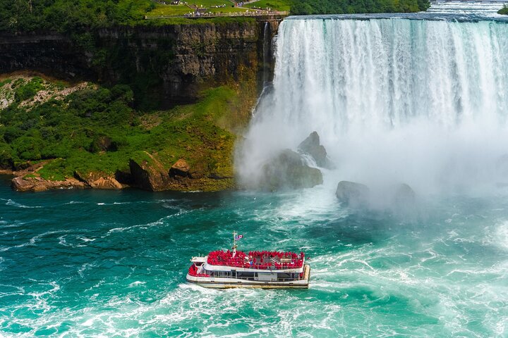 Niagara Falls Tour with Boat Ride & Journey Behind the Falls