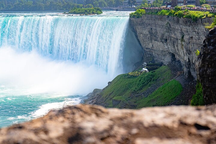 Niagara Falls Tour with Boat Ride & Journey Behind the Falls