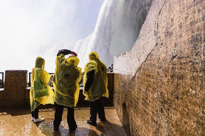 Niagara Falls Tour with Boat Ride & Journey Behind the Falls