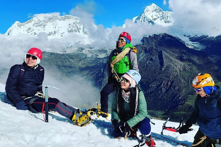 Tour Climbing Nevado Mateo | Your First 5,150 m Summit | 12 Hours