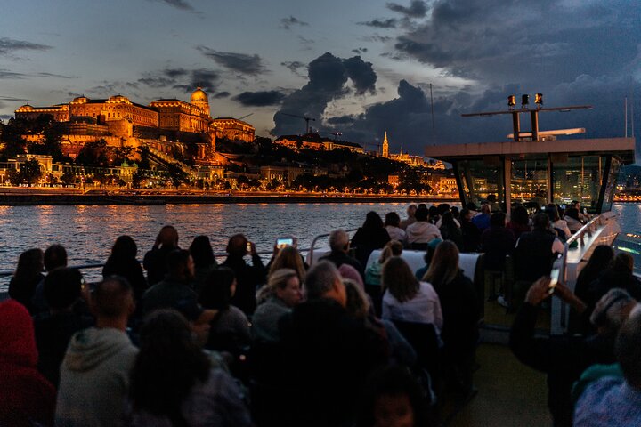 Budapest Danube River Sightseeing Night Cruise with Drink
