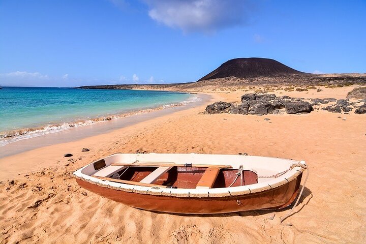Amazing Jeep Safari at Graciosa Island, Lanzarote