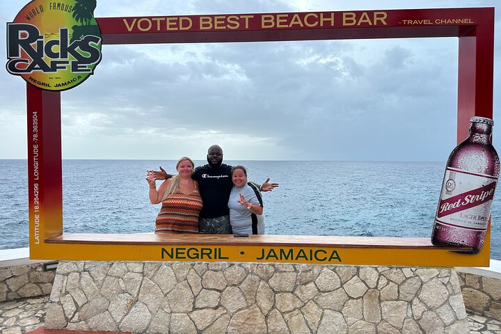 Bamboo Rafting and Rick Cafe Negril Private Tour