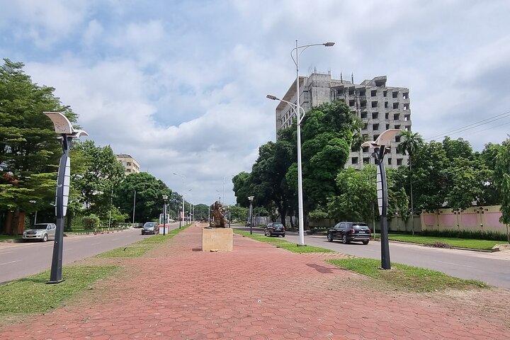 Private Walking Tour Kinshasa Cultural Landmarks