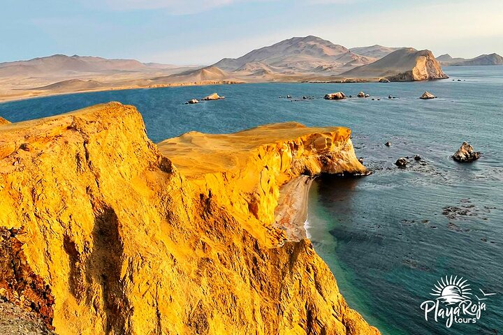 4 Hrs GOLDEN SHADOWS TREK in Paracas National Reserve