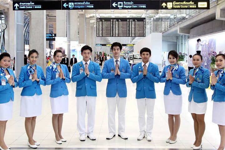 Priority Fast Track Entry at Bangkok Airport with Guide
