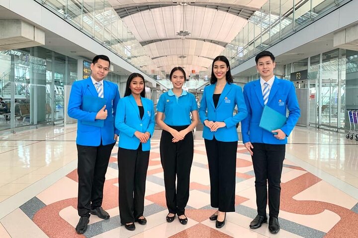 Priority Fast Track Entry at Bangkok Airport with Guide