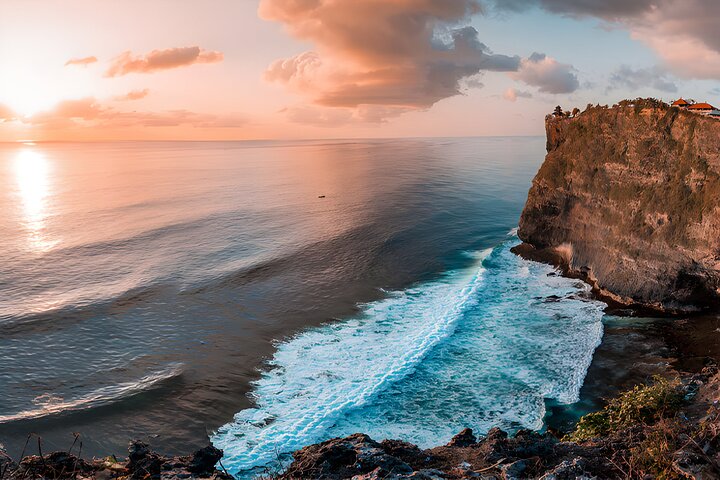 Uluwatu Sunset Tour: Kecak and Fire Dance with Jimbaran Dinner