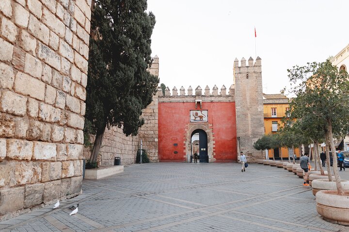 Alcazar of Seville: Exclusive Early Access Tour