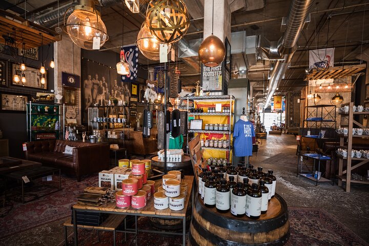Distillery District Food & History Tour in Lexington