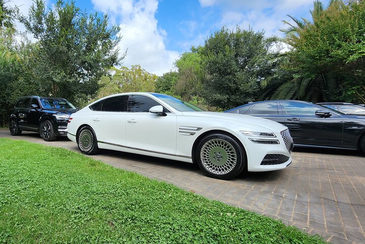 Limoroo Luxe Private Transfers to The Blue Mountains Australia