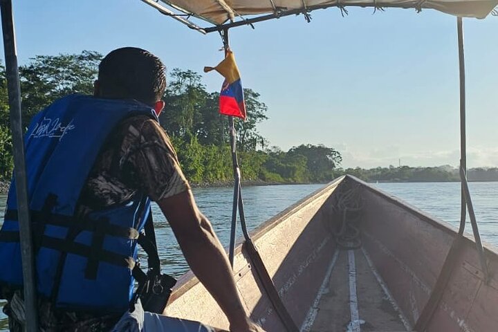 Amazon Jungle & Baños Adventure City: 4 Days of Nature & Wildlife