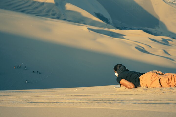 2 Day Tour from Lima: Paracas, Huacachina, Tunnels & Vineyard
