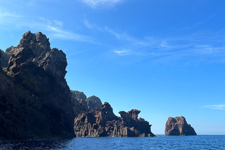 The unmissable Scandola departure from Île-Rousse
