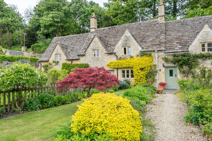 Cotswolds and Oxford Small-Group Tour from Bath