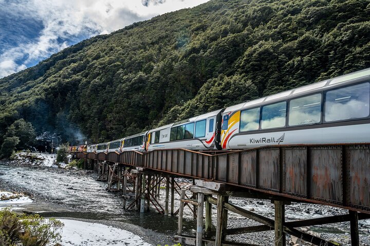 Christchurch to Arthur's Pass Tours + TranzAlpine Train & Lunch