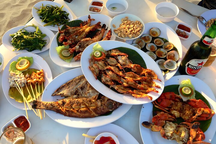 Uluwatu Sunset Tour: Kecak and Fire Dance with Jimbaran Dinner