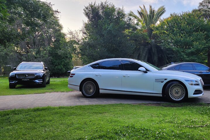 Limoroo Luxe Private Transfers to The Blue Mountains Australia