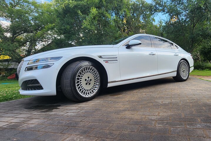 Limoroo Luxe Private Transfers to The Blue Mountains Australia