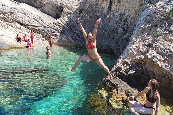 Blue Cave & Hvar, 5 Islands Speedboat with Luxury Seats in Shade