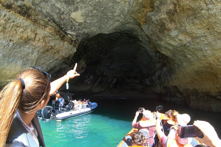 Boat trip to the caves of Benagil