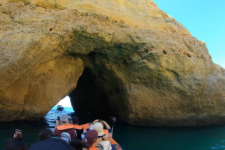 Boat trip to the caves of Benagil