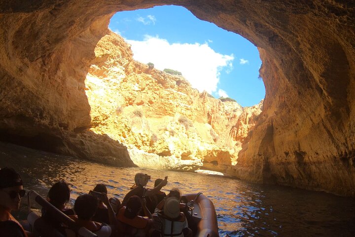 Boat trip to the caves of Benagil