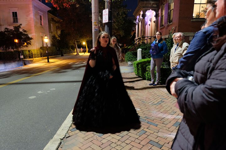 Haunted History Walking Tour of Providence