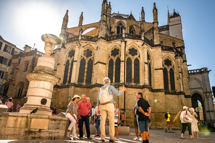 Private Guided Tour to Discover Bayonne
