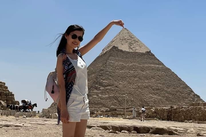 Private Guided Tour Giza pyramids, Sphinx with an Egyptologist