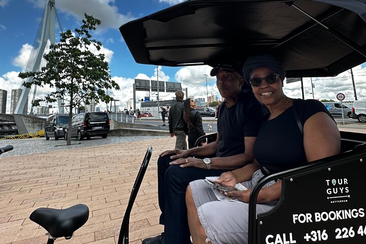 Private Pedicab/Rickshaw Tour of Rotterdam With a Local Guide
