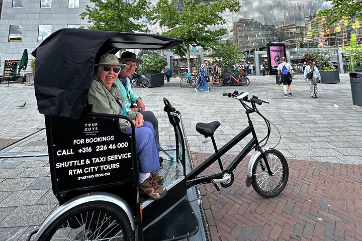 Private Pedicab/Rickshaw Tour of Rotterdam With a Local Guide
