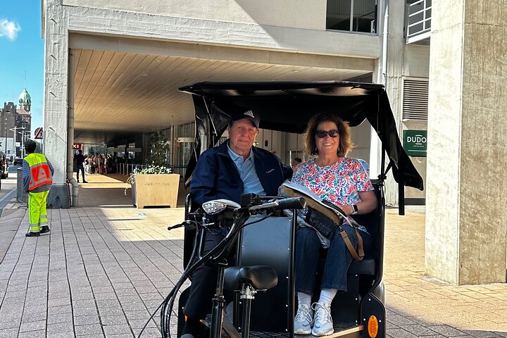 Private Pedicab/Rickshaw Tour of Rotterdam With a Local Guide