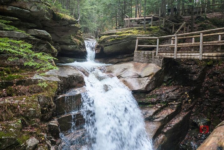 Self-Guided Audio Driving Tour in Kancamagus Highway