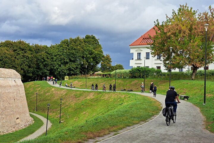 Bike Tour of Vilnius Highlights "Iconic Landmarks & Hidden Gems"