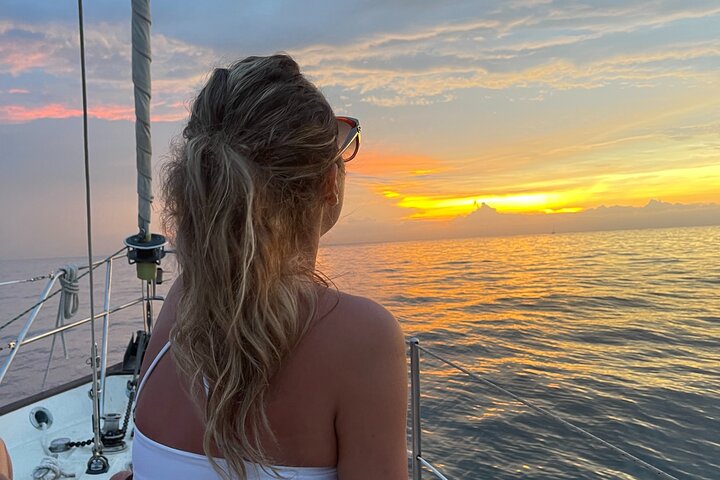 Sunset Sailing Santa Marta Bay