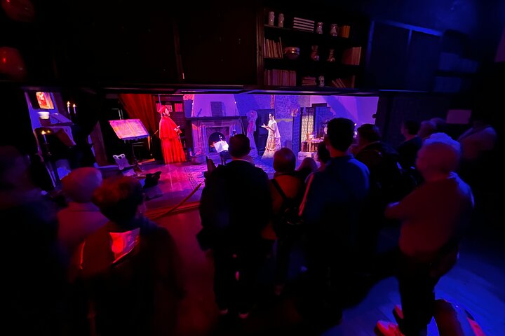 Immersive visit to the Velarde Palace Museum