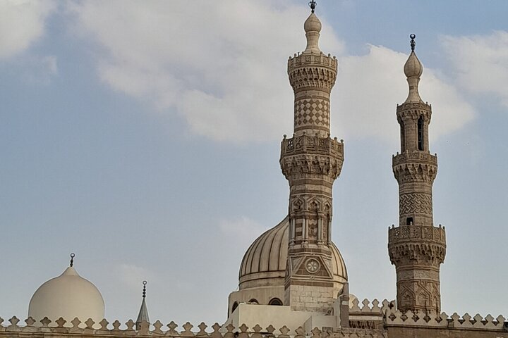 Private Guided Walking Tour in ElMoez Street & Khan Elkhalili.