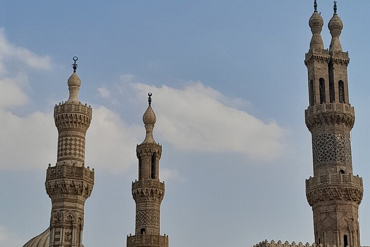 Private Guided Walking Tour in ElMoez Street & Khan Elkhalili.