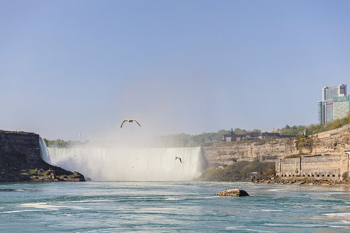 Exclusive Priority Niagara Boat Tour & Journey Behind Falls